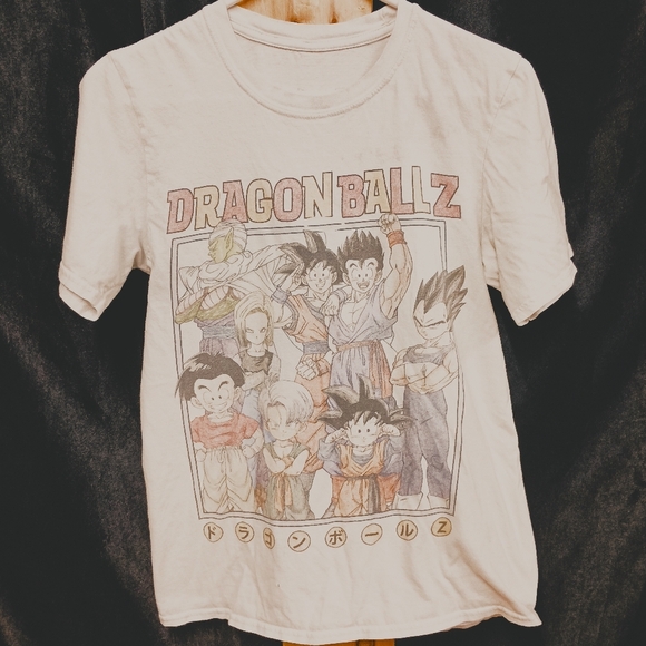 dragon ball z short sleeve t shirt (Please See Pics For small Hole) - Picture 1 of 8